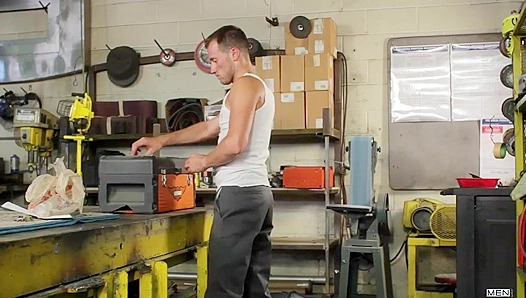 Steamy Office Tryst: Kyle, Quinn, and Parkers Wild Rear Action – 18+