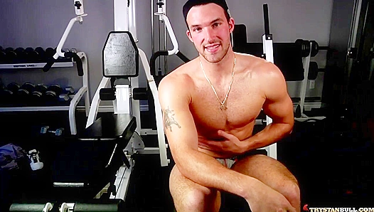 Sweaty Afterglow: Ripped Studs Post-Workout Orgasm in the Lockers – GayPornHub 18+