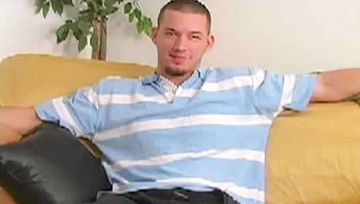 Robert Long Unleashes His Massive Dick for a Throbbing Solo Show – ExtraBigDicks