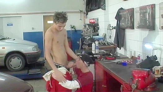 Johnnys Fiery Rear Entry: Savoring the Mans Sweaty Heat – GayXXX