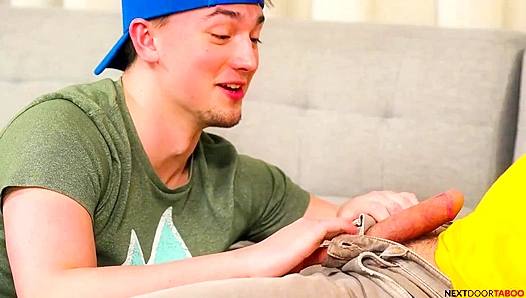 Neighborly Lust Ignites: Cliff Roman Masyns Bareback Hookup – NextDoor Originals