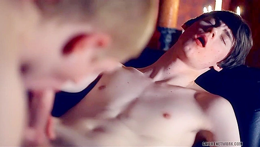 Passionate Twilight Encounter: Kyle Elijahs Scorching Twink Affair – 18+