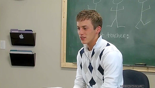 Naughty Twinks Get Trained by Hotties Kirk Brice - 18+