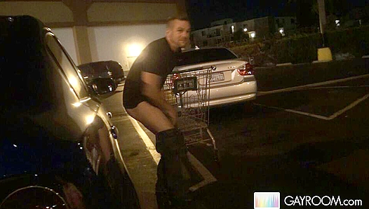 Steamy Rendezvous: Hairy Dudes Rubbing Hips in Parked Cars, Banging Unprotected –
