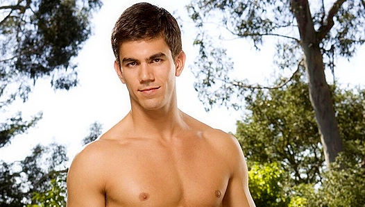 Steamy Outdoor Encounter: Max Dominates in Pulsating Poolside Threesome Action –