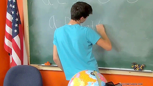 Steamy Lesson Unleashed: Kalob Bridges Devours Student Skyler Bleus Forbidden Fruit in