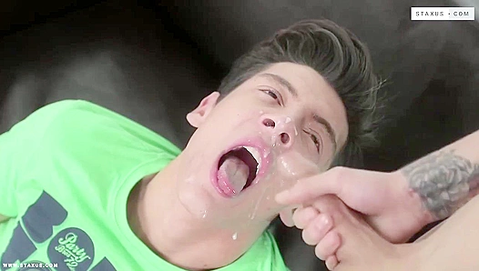 Titus Goes Wild with Andy Scott: Uninhibited Raw Fuck Piss Action - GayXXX