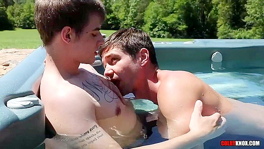 Raw Backwoods Heat: Willy T Takes Colbys Ass in a Wild Outdoor Threeway – ColbyKnox 18+