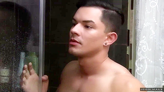 Hung Hunter Dominates Youthful Ethan Slade, IconMale Exclusive