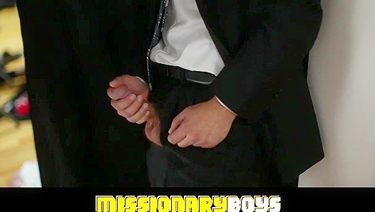 Rileys Raunchy Redemption: Elder Sinner Gets Fucked Hard – TinyGays 18+