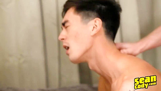 Cody Seiyas Intense Bareback Frenzy: Jakes Thick Cock Sizzles Inside