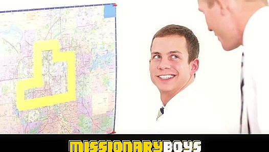 Lindsay Dominates Hungry Teenage Boys in Sizzling Threesome Action – GayThreesomes 18+