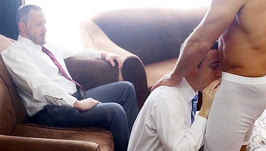 Studly Veteran Goes Deep, Unleashing Raw Passion in Intense Missionary – HotPassion18+