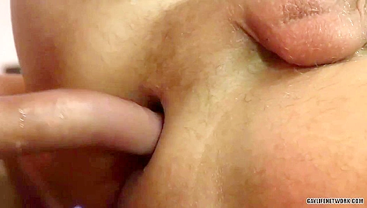 Blonde Hotties Go Wild: Justin Chris Engage in Steamy, Rough XXX Session