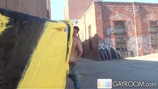 Steamy All-Night Hookup: Two Hunky Amateurs Ignite Passion in the Dumpster – GayXXX