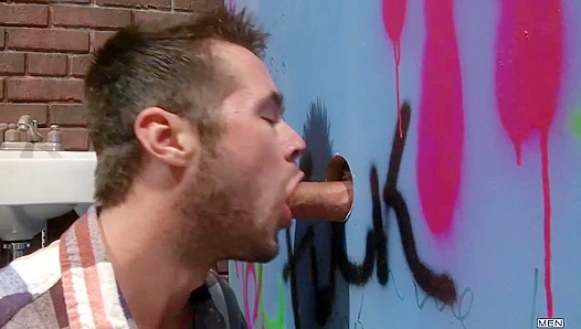Steamy Threesome Thrills: Rocco Reed Lures Straight Stud into Lewd Orgy –