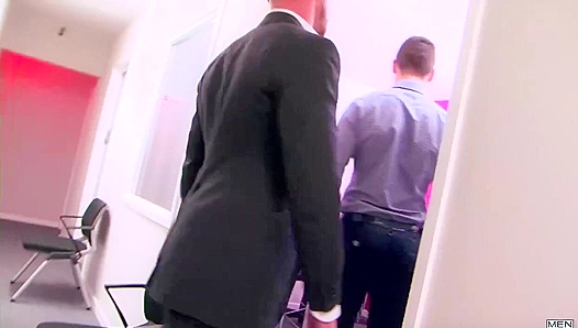 Steamy Office Seduction: Jay Roberts Taylor Scotts Lustful Encounter – UKMen 18+