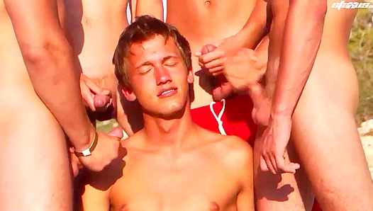 Sandy Sunset Seduction: Cage Rosss Wild Throat Fuck Frenzy on the Beach – 18+