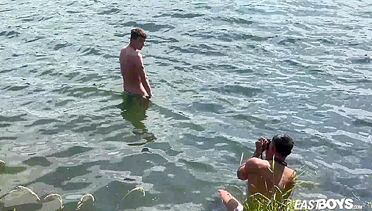 Justin Skyes Sizzling Summer Fling: Raw Sex Under Sunny Skies - GayPornX 18+