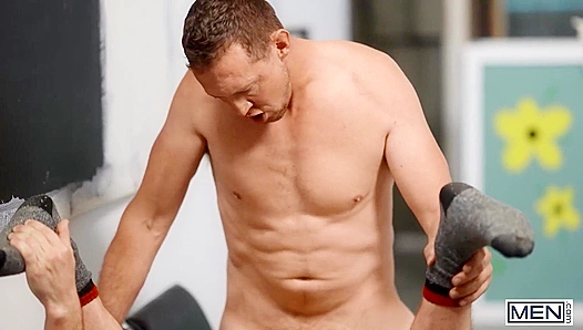 Pierce Pariss Steamy Hole Awaits as Paul Canon Discovers His Hidden Pleasure Spot – 18+