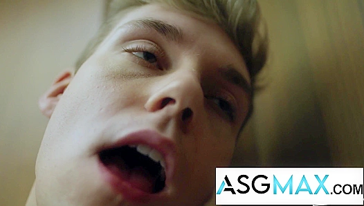 Stepdads Massive Meat Ignites Twinks Thrill-Seeking Appetite - Craving Every Inch