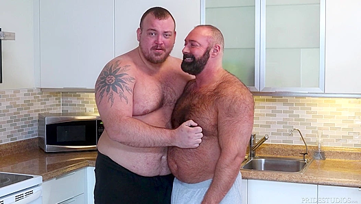 Feral Bearback Thrills: Hunter Scott Ravishes Brad Kalvo in Raunchy, Limitless Sex –