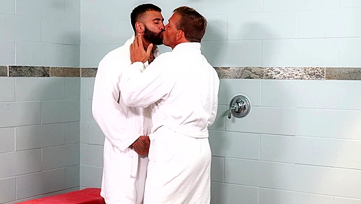 Ripped Rivals Release Steam - Thrashing Muscles in Sizzling Shower Raw Fuck
