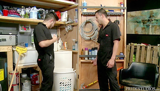 Latin Studs Trade Tools for Scorching Rump Reamings – HotGayFuck 18+