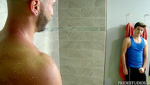 Steamy Showdown: Wet Teen Swallows Massive Dicks in Sizzling Shower Orgies – XXXGayAction