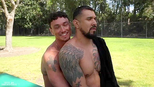 Boys Intimate Bts Moments: Boomer Cades Sizzling Threeway – TinyGays 18+