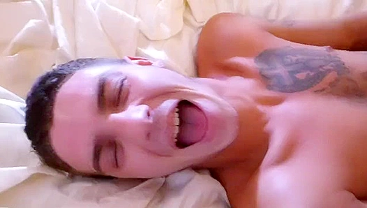 Turning Straight Men Into Anal Enthusiasts: GayBootyCalls Beginner Bootcamp