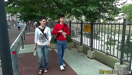 Steamy Threesome: Innocent Asian Boy Swallows Thick Load Amidst Sizzling Gay Passion –