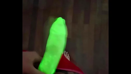 Neon Nights: Wild Brazilian Cutie Unleashes Passionate Oral Exhibition – Solo 18+