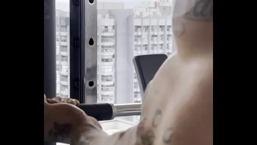 Sweaty Skin Exposed: Ripped Twinks Hairy Muscular Body Revealed in Intimate Solo Debut –