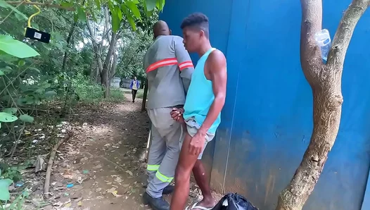 Construction Cock Frenzy: Rugged Guys Unload Huge Spunk Bombs in Steamy Site Hookups – 18+