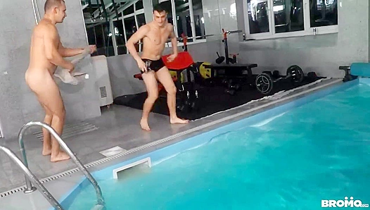 Sun-Kissed Fuck Fest: Samuel Tuar John Drops Pants for a Dripping Hot Raw Ride