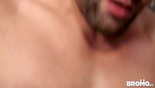 Griffin Barrows Shawn Reeve Unleash Raw Power in Steamy Bareback Threesome