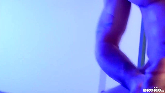 Trent Jeremys Steamy Hookups Ignite Wild Roommate Sex: Raw, Hard-Fucking Action –