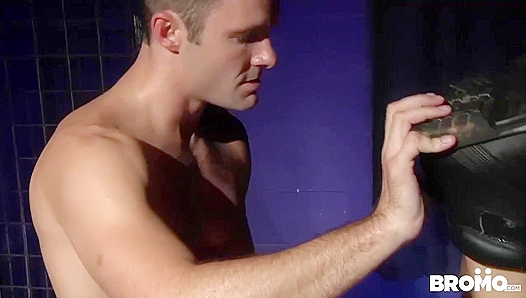 Cameron Kincades Butt Bared: BromoUS Threeway Pounding His Tight Hole
