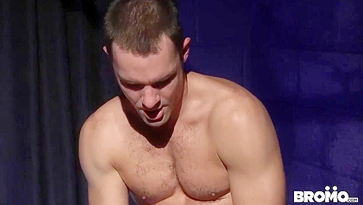 Cameron Kincades Butt Bared: BromoUS Threeway Pounding His Tight Hole