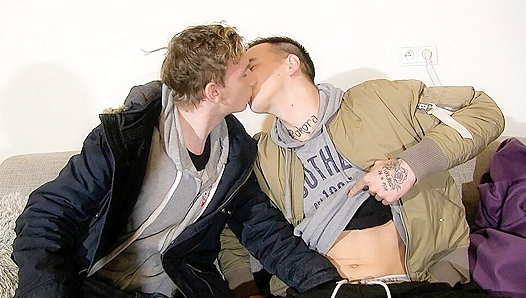Czech Twink Enthralled by Thick Loads Messy Facial - Steamy Gay Threesome