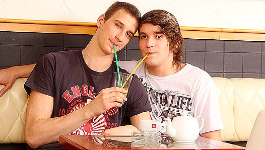 Bareback Bootcamp: Ben Josh Teaches Naughty Twinks the Ropes – TinyGays 18+