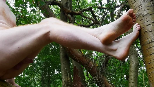 Redheaded Rampage: Unleashing a Piss-Filled Orgasm Deep in the Woods – NaughtyWilds 18+