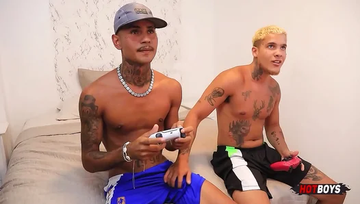 Inked Studs Tattooed Throb Ignites Sizzling Blowjob Frenzy – GayXXX Fever