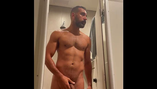 Sultry Shower Showdown: Latino Beefcakes Muscular Glory on Full Display as He Frolics