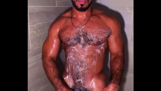 Rugged Latino Muscle Shows Off Thick, Unsheathed Endowment in Sizzling Shower Solo –