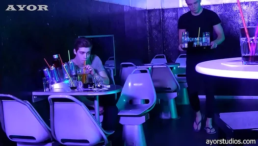 Steamy Club Nights Ignite Passion: Hung Men Thrill in Wild Anal Hookups – 18+