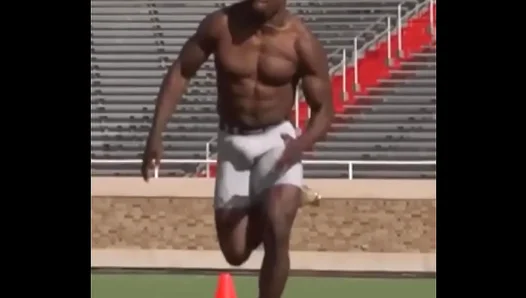 Dripping Wet After His Marathon, This Hunky Athlete Exposes His Massive Erection –