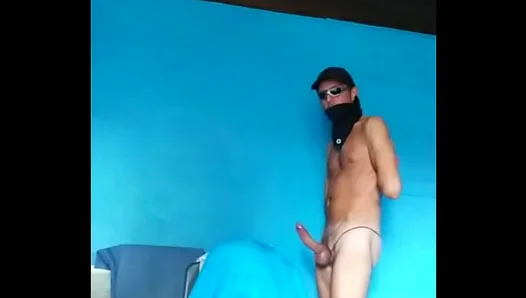 Exposing His Desirable Form: Solos Sizzling Naked Display – Steamy Amateur 18+