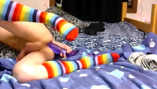 Young Amateurs Radiant Glow Ignites a Sizzling Live Cam Experience – TinyGays 18+